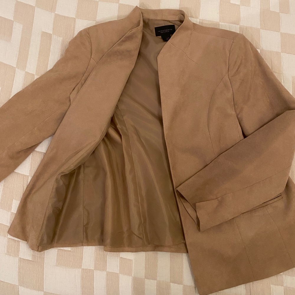 Faux-suede, high-collared blazer. - Picture 5 of 8